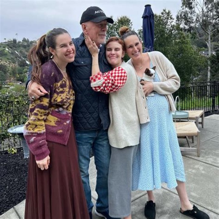All About Tallulah Knighton , The Daughter Of American Actor Zachary Knighton