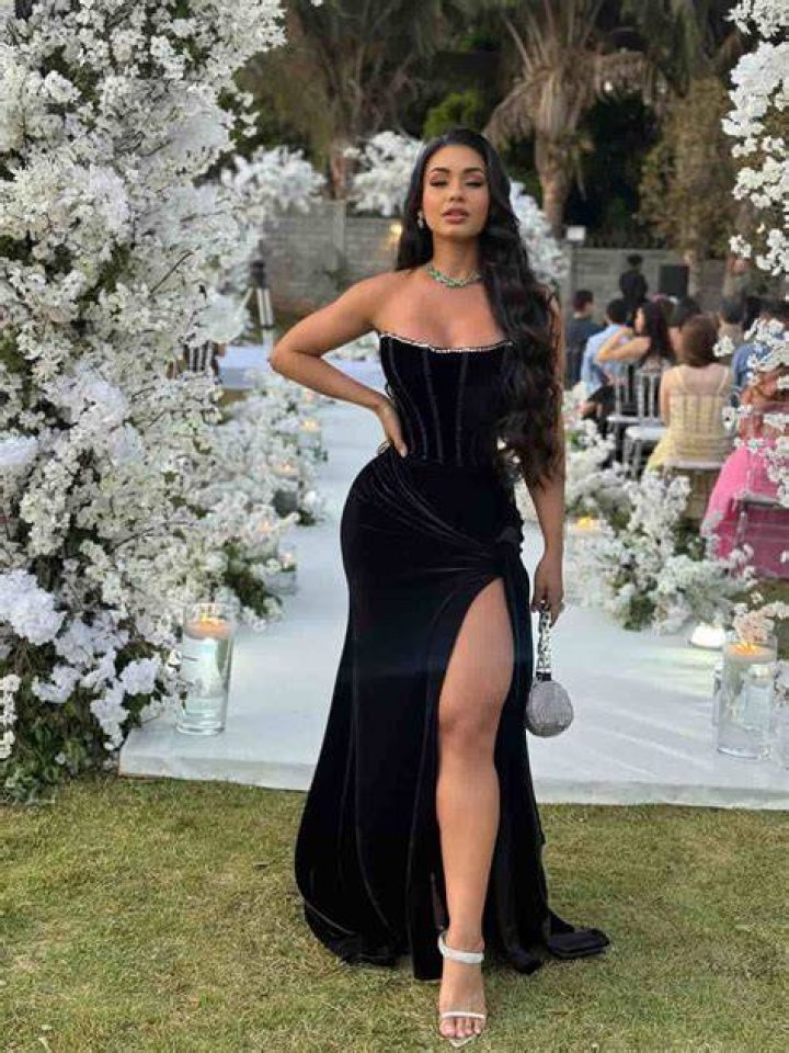 Bella Araujo Height, Weight, Net Worth, Age, Birthday, Wikipedia, Who, Nationality, Biography