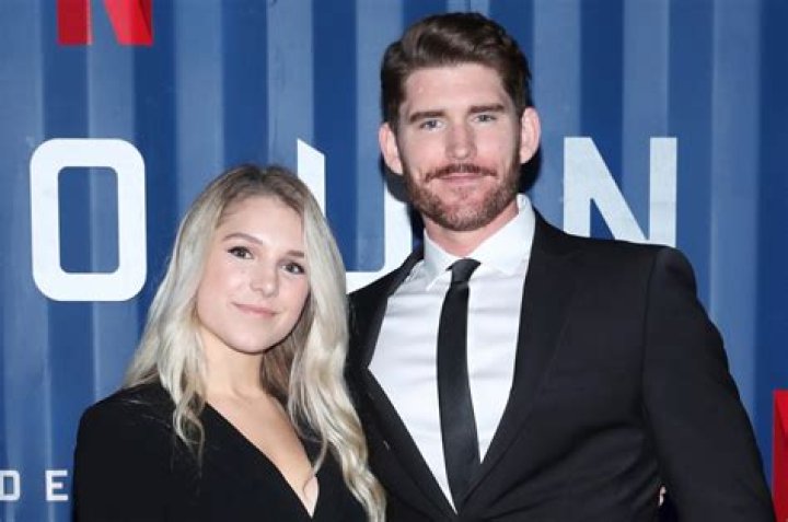 Bio, Net Worth, Girlfriend, Height And Career Of Erik Conover