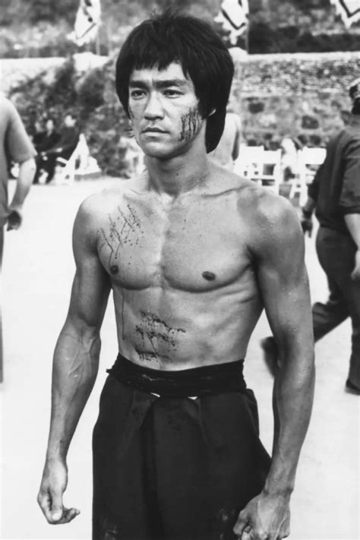 Bruce Lee net worth, Bio, Early Life, Education, Death, Body Measurements, Career, Achievements, Endorsements, Relationship Status, Social Media