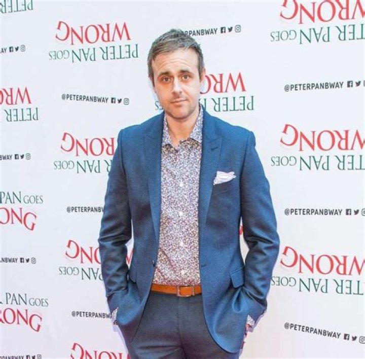 Chris Leask – Who is British Actor Chris Leask’s Girlfriend? Age, Bio, Wiki, Career, Net Worth, Dating, Movies, Instagram, Height &amp; Family