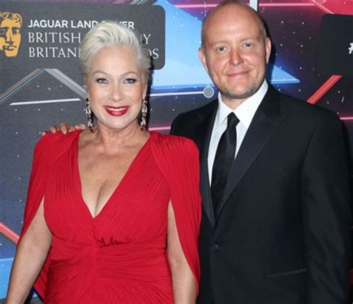 Denise Welch: Bio, Husband, Dad, Son, Family, Net Worth, Age, Facts, Height, Nationality, Wiki, Movies, TV Shows, Books, Education
