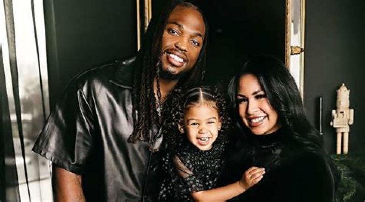Derrick Henry Height and Weight, Wiki, Biography – Is He Married To Adrianna Yasmin Rivas Yet? Age, Daughter, Instagram