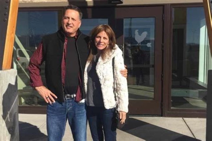 Dr. Doug Weiss Married to Wife: Lisa Weiss. Kids.
