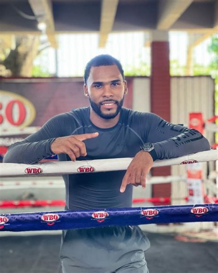 Edwin De Los Santos Net Worth, Age, Bio, Wiki, Career, Family, Nationality, Ethnicity, Partner, Photos And Facts