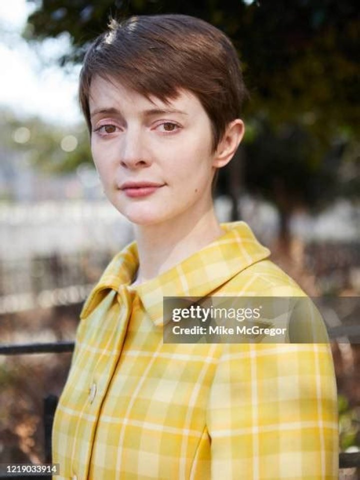 Emily St. John Mandel Height, Weight, Net Worth, Age, Birthday, Wikipedia, Who, Nationality, Biography