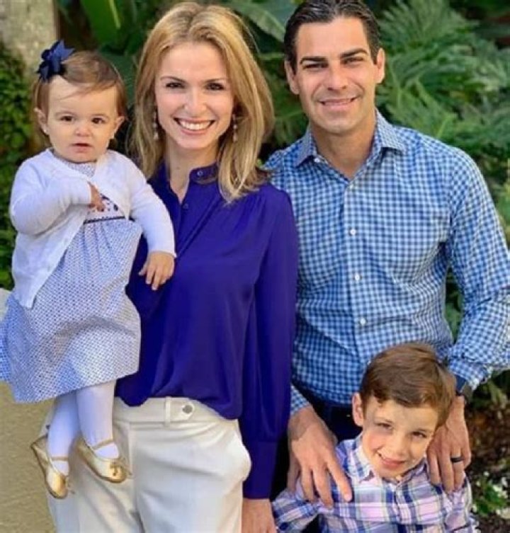 Francis Suarez is Married to Wife: Gloria Fonts Suarez. Kids.