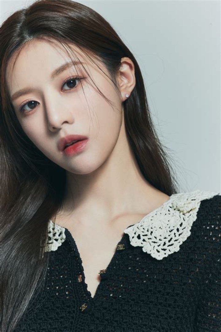 Go Hyun-jung – South Korean Actress &amp; Celebrity | Age, Biography, Wiki, Career, Net Worth, Ex-Husband-Movies-Daughter &amp; Facts