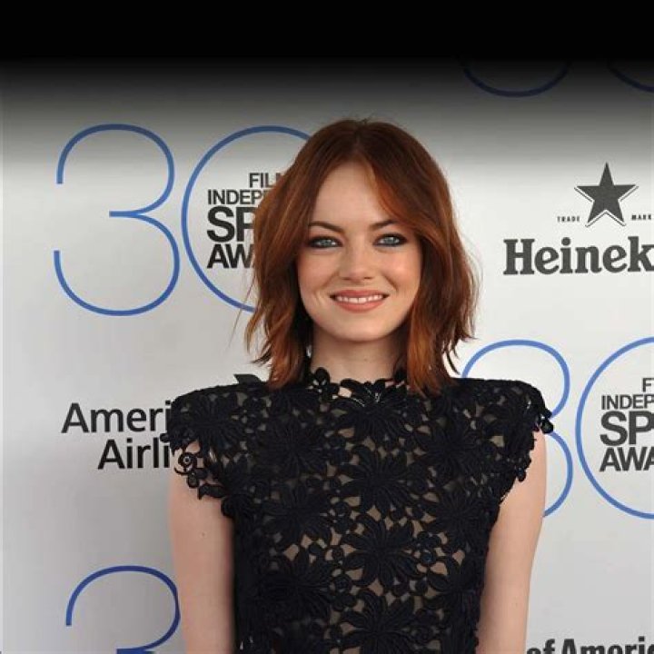 Hollie Woodward Height, Weight, Net Worth, Age, Birthday, Wikipedia, Who, Instagram, Biography