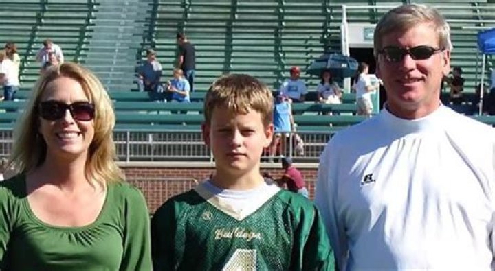 How Old Is Mom Robin Burrow? Joe Burrow Parents Age Gap &amp; Siblings