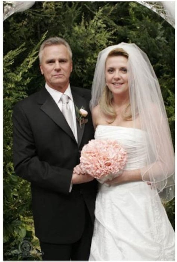 Is Amanda Tapping Richard Dean Anderson’s Wife?