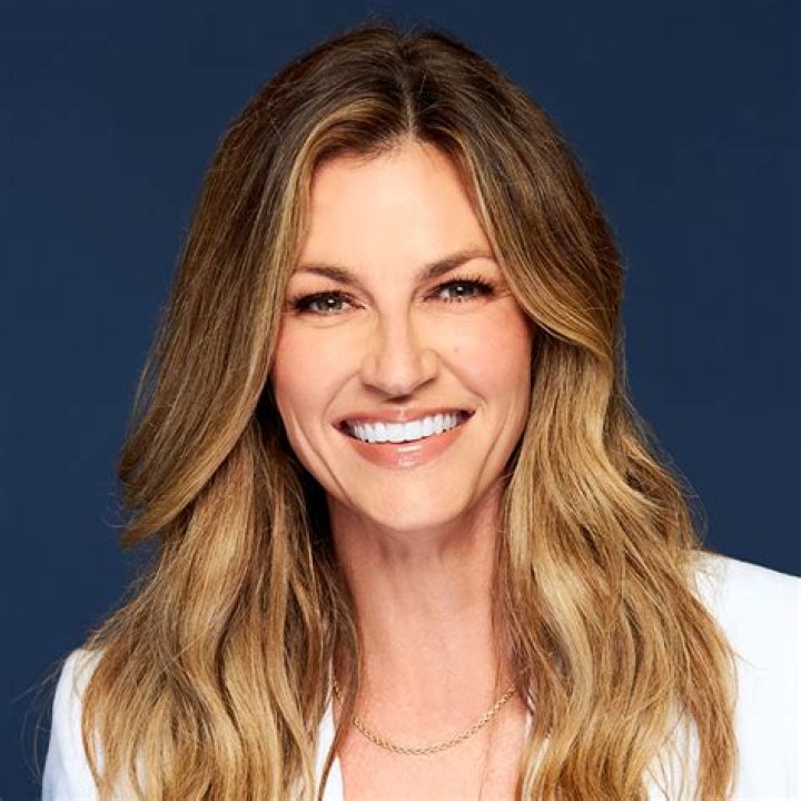Jen Hale Height, Weight, Net Worth, Age, Birthday, Wikipedia, Who, Nationality, Biography