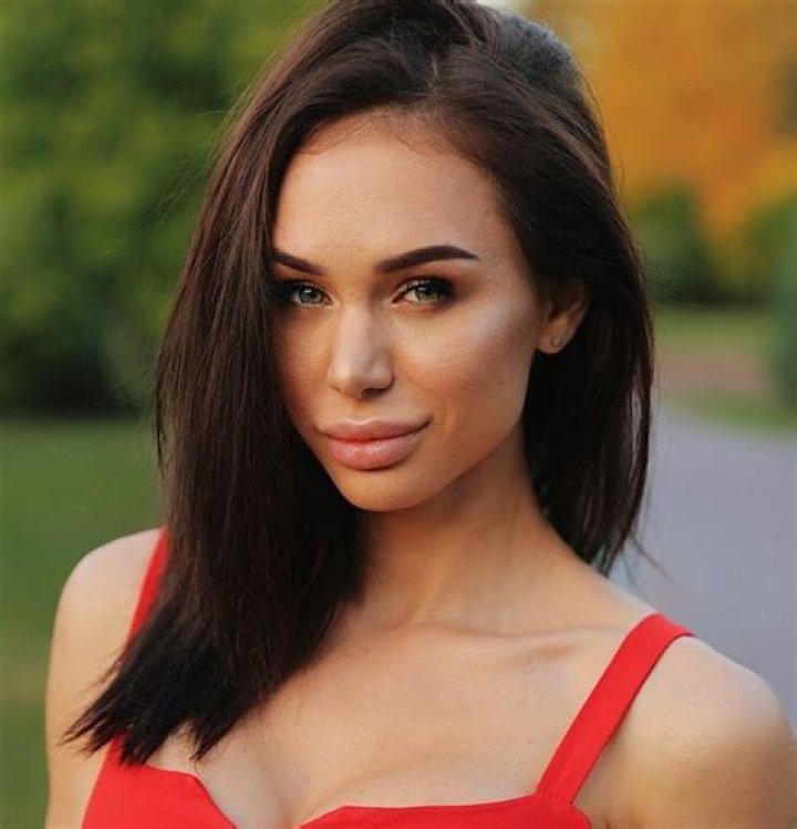 Jenny Mosienko – American Instagram Model | Age, Biography, Wiki, Career, Net Worth, Photos, Boyfriend &amp; Instagram