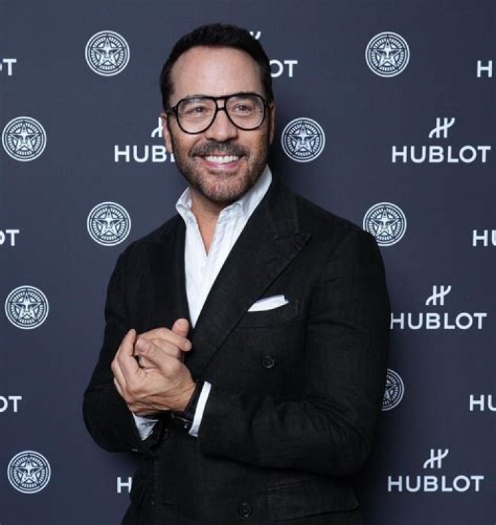 Jeremy Piven – American Actor, Producer | Net Worth, Age, Bio, Wiki, Career, Family, Nationality, Ethnicity, Partner, Photos And Facts