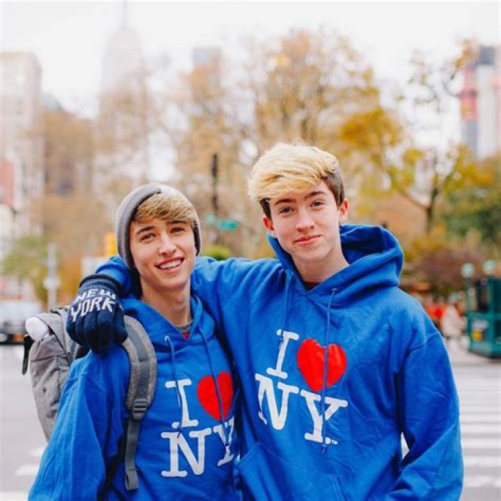 London Bleu Angel – American TikTok Star | Age, Biography, Wiki, Career, Net Worth, Family, Brothers, TikTok &amp; Facts