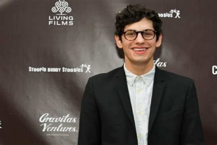 Matt Bennett Biography: Age, Wife, Net Worth, Height, Wikipedia, Instagram, Parents, IMDb, Movies &amp; TV Shows