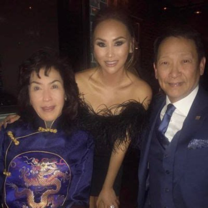 Meet Dorothy Wang Parents: Siblings And Family Explore