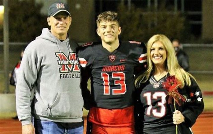 Meet Garrett Nussmeier Dad Doug And Mom Christi Hebert: Does The LSU Quarterback Have A Girlfriend?