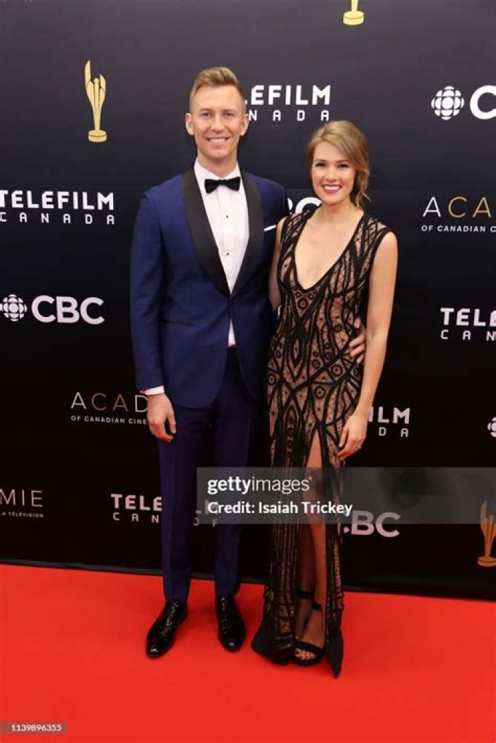 Meet Tori Anderson Husband Mitch Myers: More About Campfire Christmas Actress Married Life &amp; Relationship