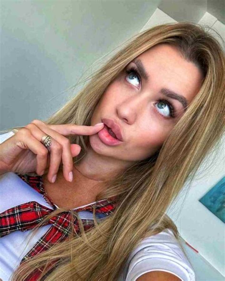 Meredith Duxbury Height, Weight, Net Worth, Age, Birthday, Wikipedia, Who, Nationality, Biography