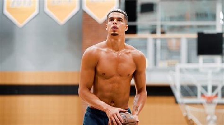 Michael Potter Jr Biography , Age, High School, Parents, Girlfriend, Salary, Knee Injury and Summer League.
