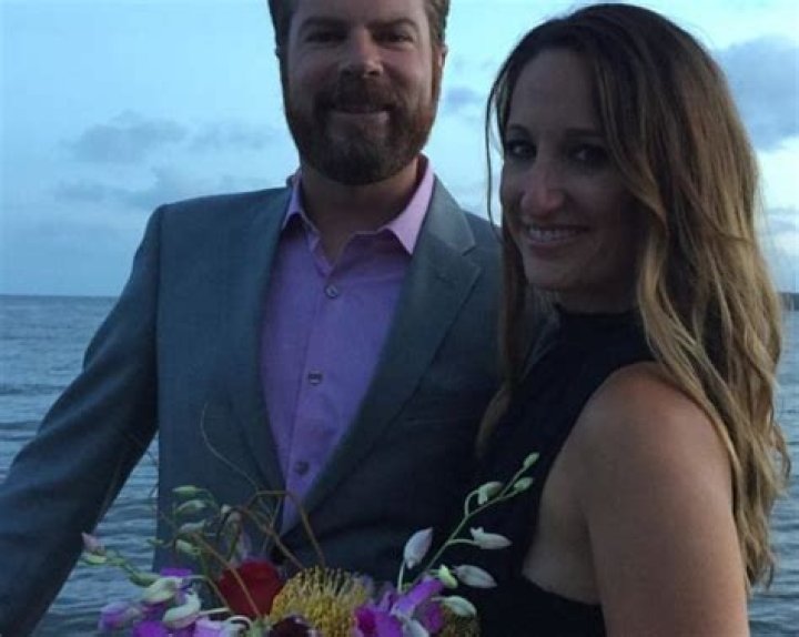 Mike Finnegan is married to wife Jessa Finnegan since 2005