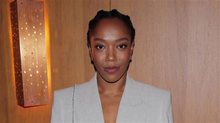 Naomi Ackie,Networth, wiki, Early Life, Education, Career, Awards, Relationship Status, Body Measurements, Social Media