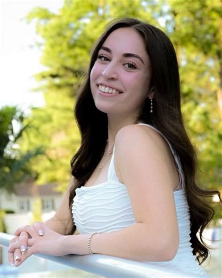 Obituary for Sabrina Navaretta | UD Student Died In Crash