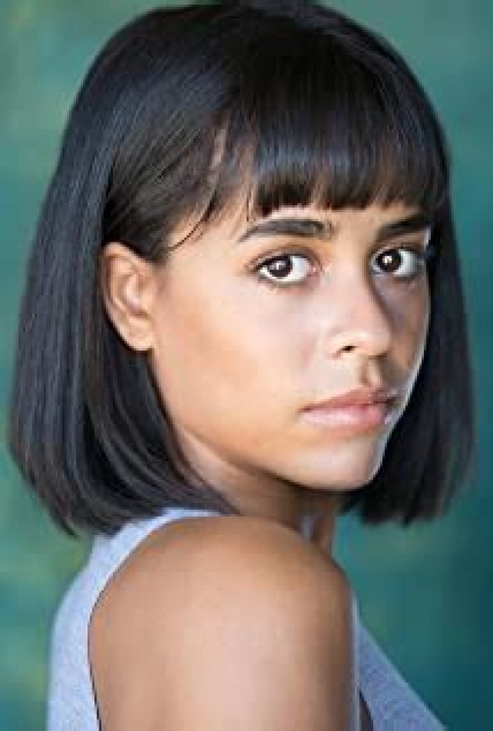 Olive Gray- Wiki, Height, Net Worth, Boyfriend, Career