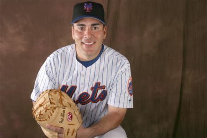 Paul Lo Duca Net Worth, Bio, Early Life, Education, Career, Awards, Relationship Status, Body Measurements, Social Media