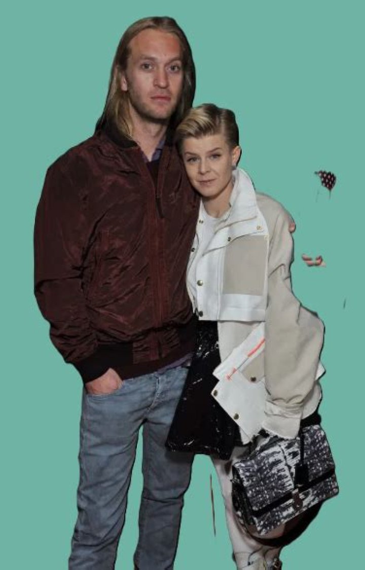 Robyn Carlsson Partner Max Vitali | Who is the Biological Father of Robyn’s Son Tyko? | Bio, Wiki and Facts
