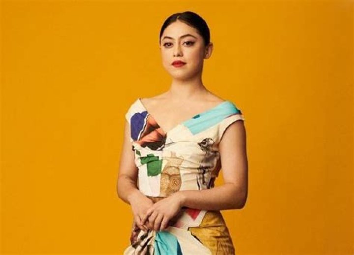Rosa Salazar Is She Homophobic? The Truth About Internet Searches Is Here