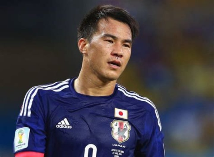 Shinji Okazaki: Bio, Net Worth, Salary, Wife, Parents, Family, Nationality, Age, Height, Wiki, Transfer News, Awards, Facts, Teams, Career, Position