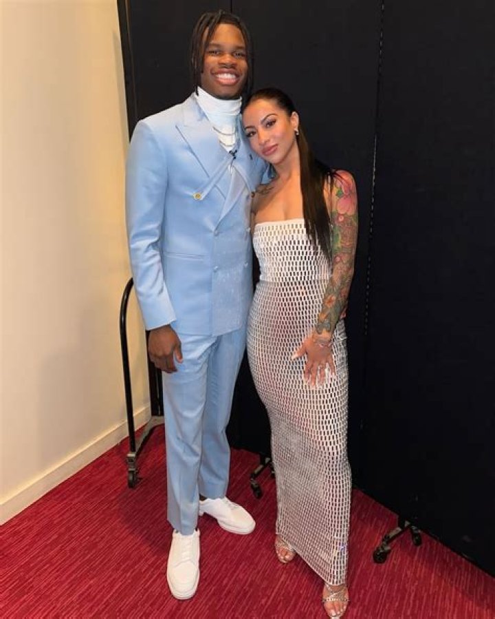 Travis Hunter Parents Girlfriend Age Height And Instagram