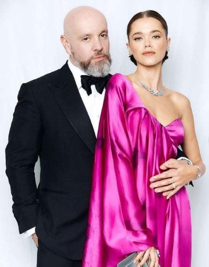 Valeria Lipovetsky Husband Gary Lipovetsky Age Gap &amp; Married Life, Fans Wonder Why The Tiktok Star Looks So Different