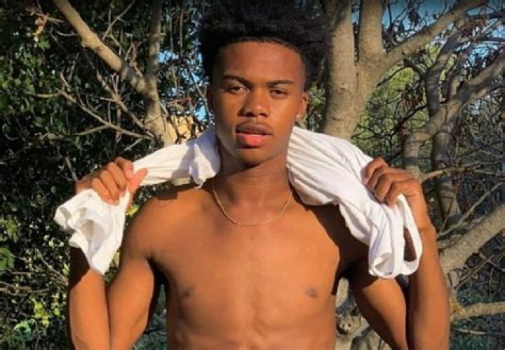 Vaughn Raines Jr. Net Worth, Age, Biography, Wiki, Career, Dating, Girlfriend, Nationality, Ethnicity, Family and Facts