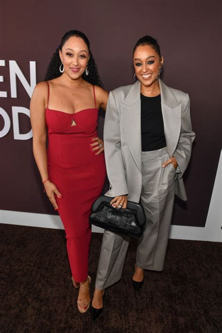 What does Adam Housley do for a living? Is Adam Housley rich? How did Tamera Mowry meet Adam Housley?