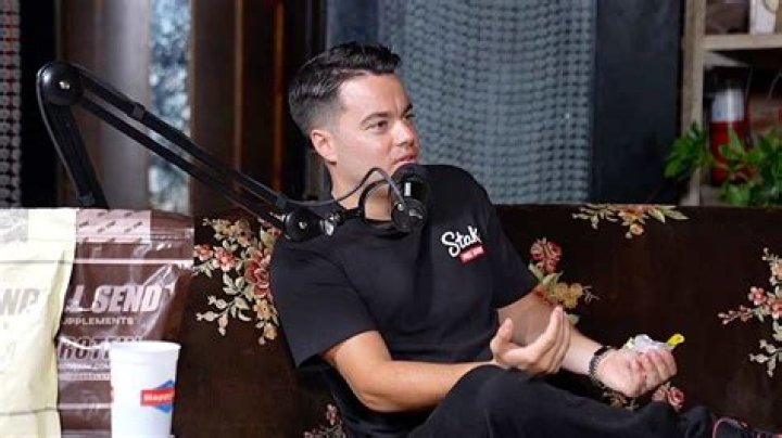 What Happened Between Youtuber Stevewilldoit &amp; His Assistant – Why Was Steiny Fired?