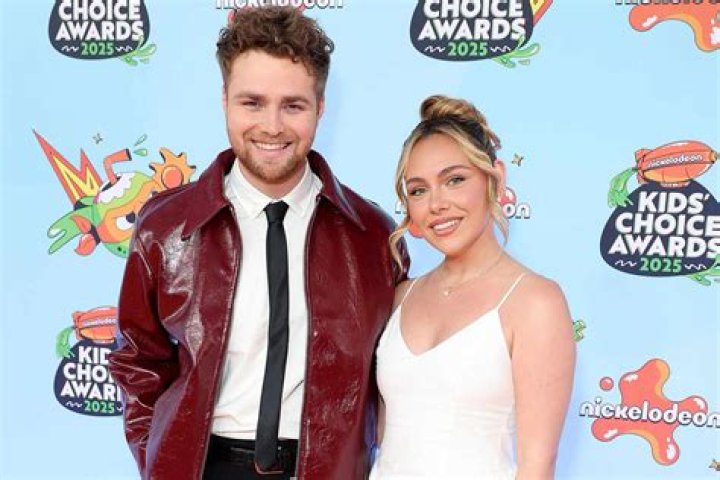 Who Is Alex Sensation Wife Diana? Meet The Couple On Instagram