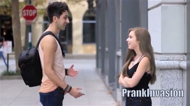 Youtuber Prank Invasion (PrankInvasion) Chris Monroe Wiki Bio, 2019: Age, Birthday, Height, Net Worth, Girlfriend, Kissing Sister, Real Name &amp; Address